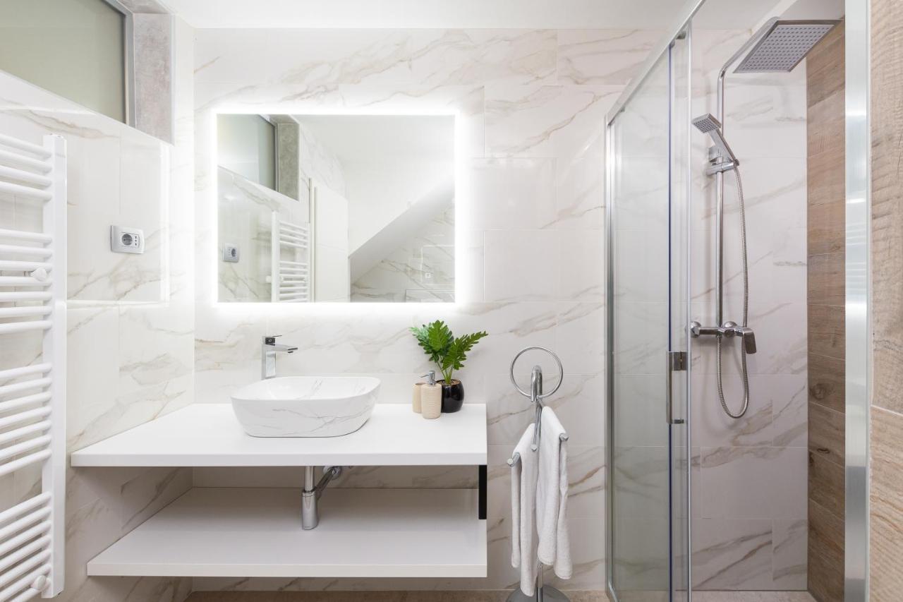 Apartment Ena Near Pula Amphitheater Bagian luar foto